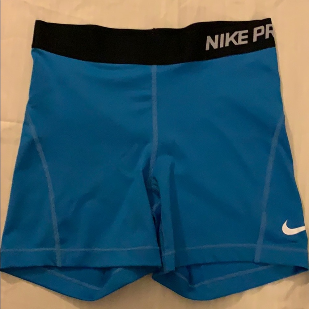 Nike Pro